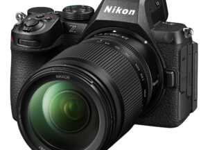 Nikon Z5II Body Set mit 24-200/4.0-6.3
