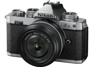 Nikon Z fc Body Set mit 28mm/2.8 SE